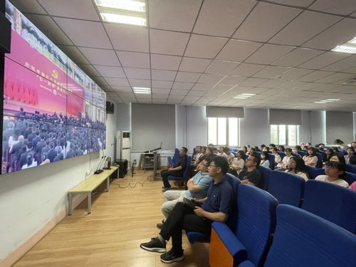 藝術設計學院組織師生收看“七一勛章”頒授儀式并開展文化藝術交流活動